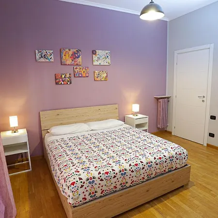 Vomero Maison 4*