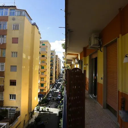 Πανσιόν Vomero Maison